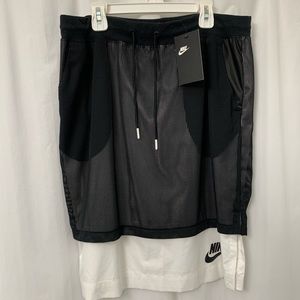 BNWT Nike two layer skirt